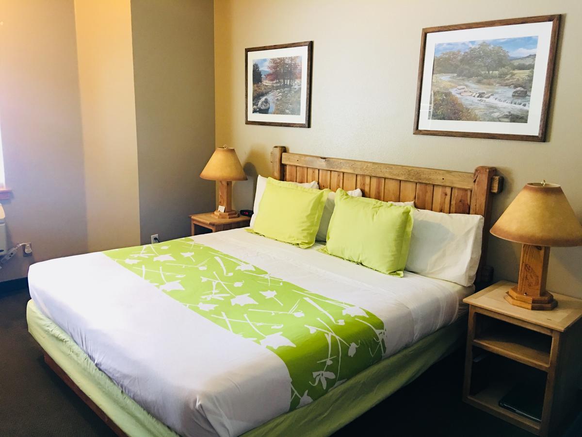 Boulder Creek Inn Donnelly Eksteriør bilde