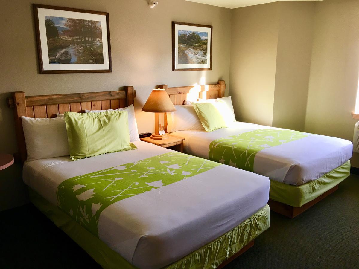 Boulder Creek Inn Donnelly Eksteriør bilde